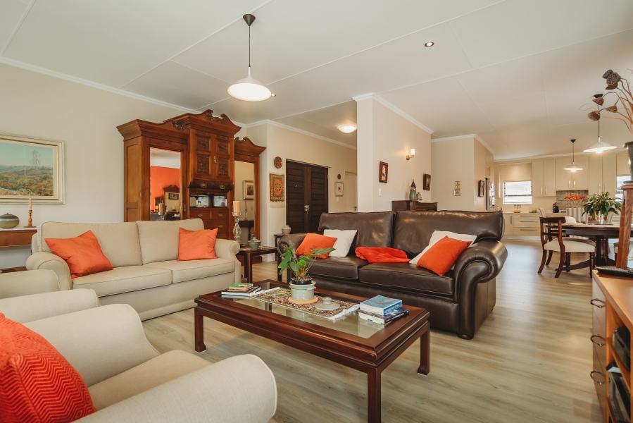 3 Bedroom Property for Sale in Earls Court Lifestyle Estate Western Cape